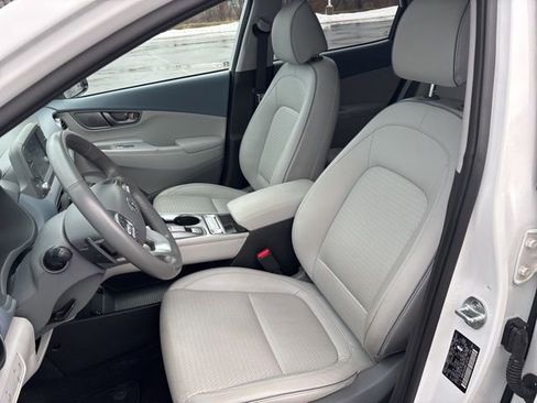 Used 2021 Hyundai Kona Limited image 40