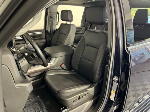 Used 2024 Chevrolet Silverado 3500 LTZ w/ LTZ Premium Package image 19