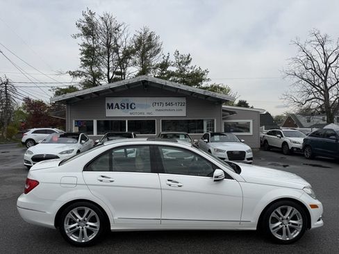 Used 2013 Mercedes-Benz C 300 4MATIC Sedan image 3
