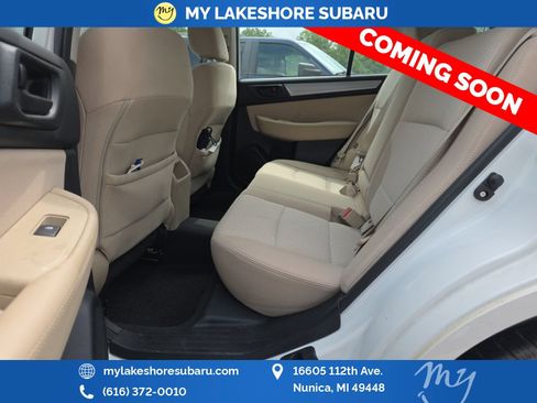 Used 2018 Subaru Outback 2.5i AWD/4WD image 15