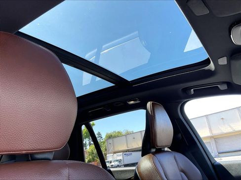 Used 2024 Volvo XC90 T8 Plus AWD/4WD image 25