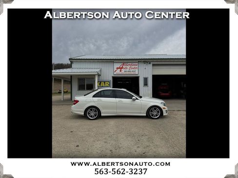 Used 2012 Mercedes-Benz C 300 4MATIC Sedan image 1