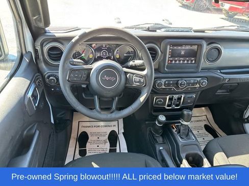 Used 2023 Jeep Wrangler Unlimited w/ Cold Weather Group AWD/4WD image 22