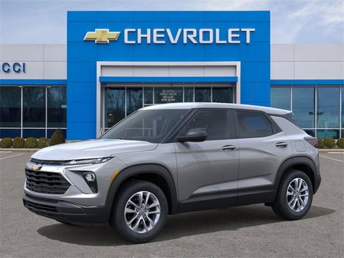 New 2026 Chevrolet TrailBlazer LS image 2