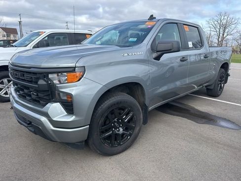 Used 2024 Chevrolet Silverado 1500 Custom image 1