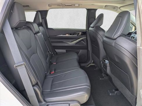 Certified 2025 INFINITI QX60 Pure w/ Cargo Package FWD image 21