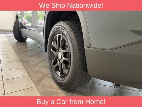 Used 2019 Chevrolet Traverse LT FWD image 18