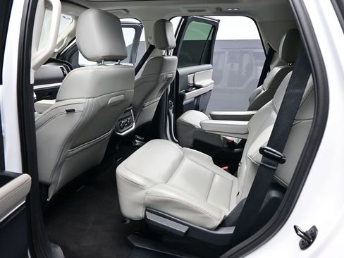 Used 2025 Ford Expedition Active image 18