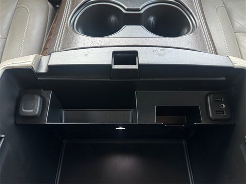 Used 2020 Chevrolet Tahoe LT image 23