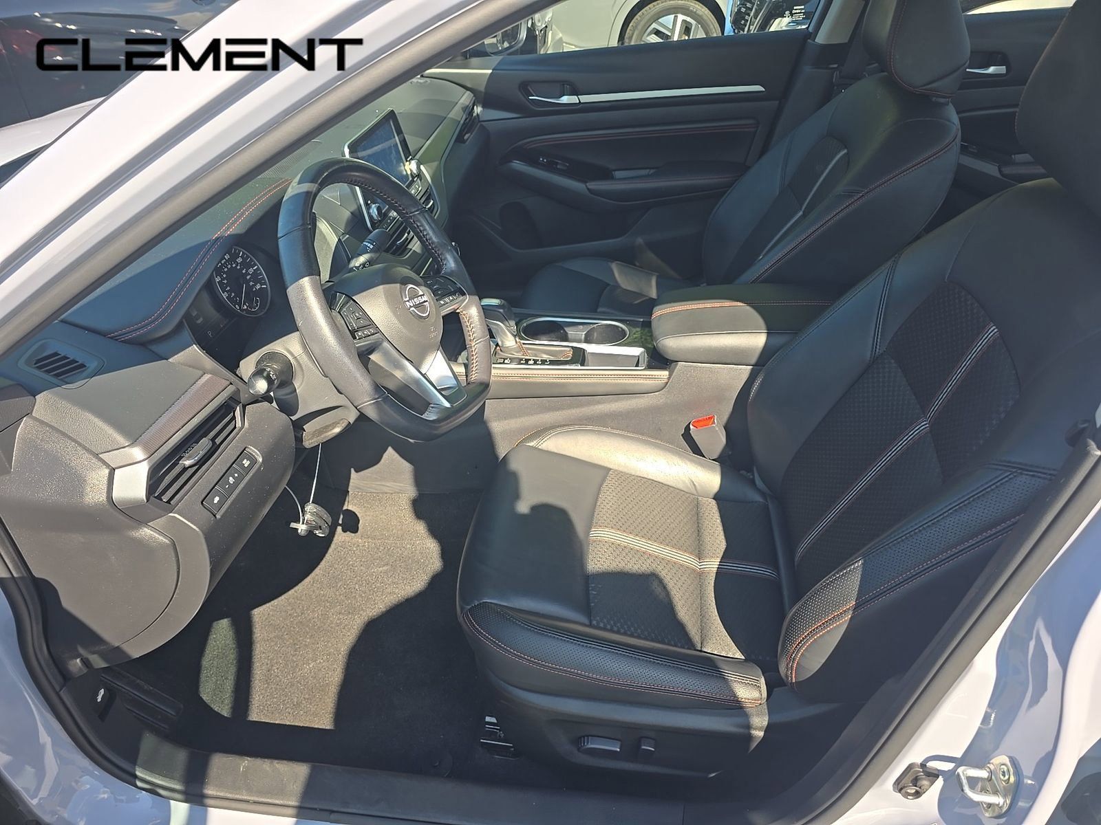 Used 2023 Nissan Altima 2.5 SR FWD image 3