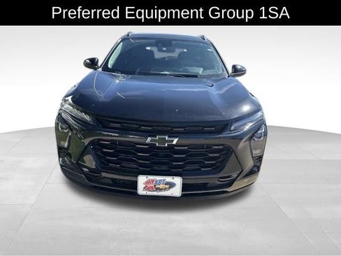 Certified 2025 Chevrolet Trax ACTIV w/ Driver Confidence Package FWD image 2