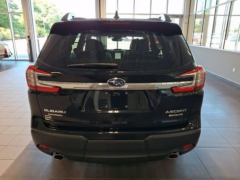 Used 2023 Subaru Ascent Limited w/ Technology Package AWD/4WD image 6