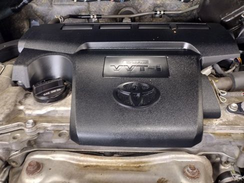 Used 2014 Toyota RAV4 XLE AWD/4WD image 8