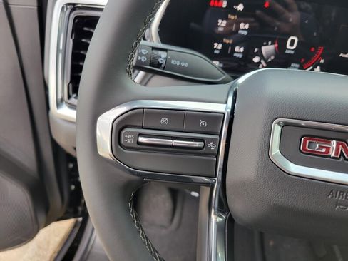 New 2026 GMC Canyon Elevation w/ Convenience Package image 17