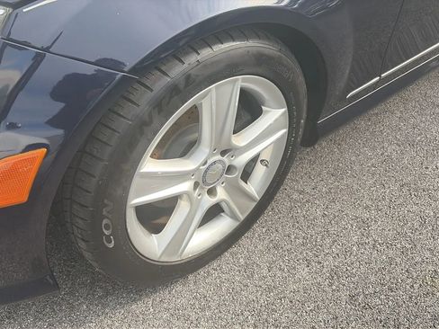 Used 2011 Mercedes-Benz C 300 4MATIC Sedan image 16