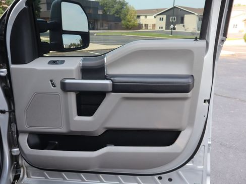 Used 2019 Ford F350 XLT w/ XLT Value Package AWD/4WD image 26