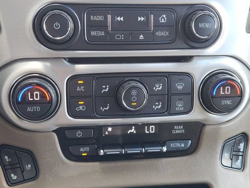 Used 2019 GMC Yukon SLT w/ Premium Edition RWD image 19