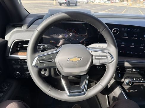 New 2026 Chevrolet Suburban High Country image 15