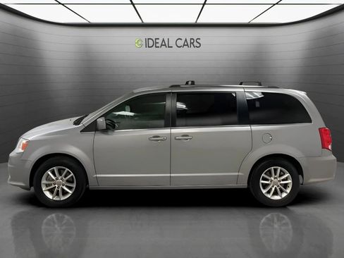 Used 2020 Dodge Grand Caravan SXT FWD image 8