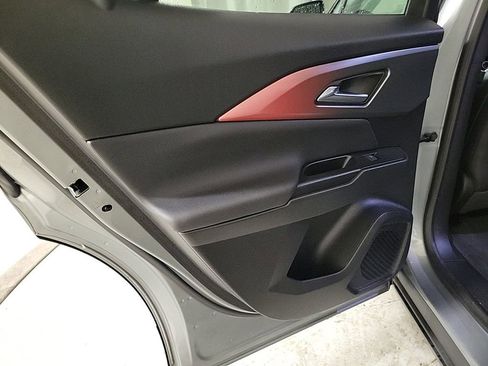 Used 2024 Chevrolet Equinox EV RS image 21