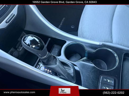 Used 2013 Hyundai Sonata Hybrid image 30