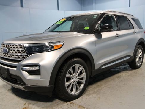 Used 2022 Ford Explorer Limited w/ Equipment Group 301A image 33