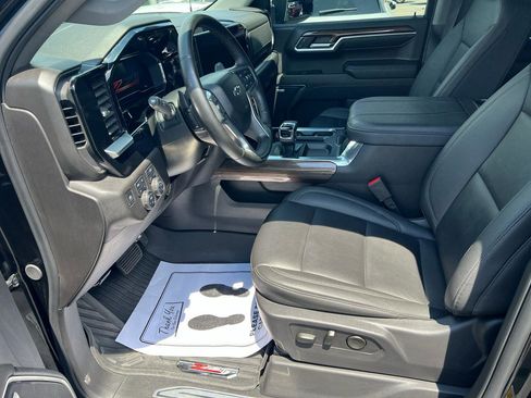 Used 2024 Chevrolet Silverado 1500 RST w/ Convenience Package II AWD/4WD image 9