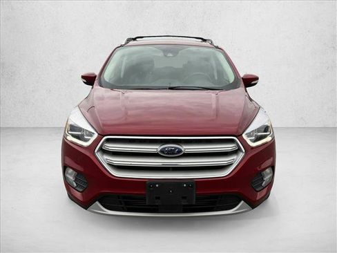 Used 2019 Ford Escape Titanium image 2