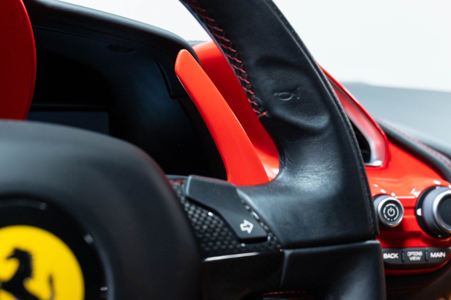 Used 2016 Ferrari 488 GTB RWD image 16