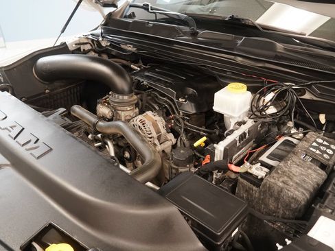 Used 2020 RAM 1500 Big Horn AWD/4WD image 15