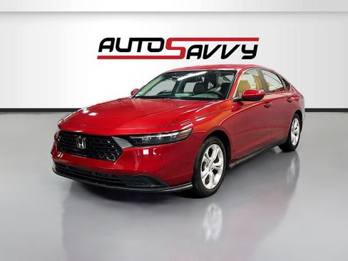 Used 2025 Honda Accord LX image 3