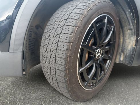Used 2021 Mercedes-Benz GLB 35 AMG 4MATIC image 29