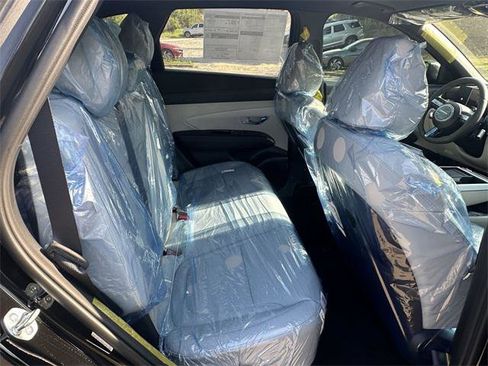 New 2025 Hyundai Tucson Limited image 15