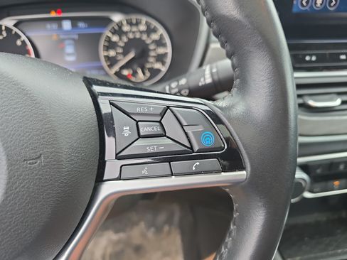 Used 2023 Nissan Altima 2.5 SV w/ SV Premium Package AWD/4WD image 22