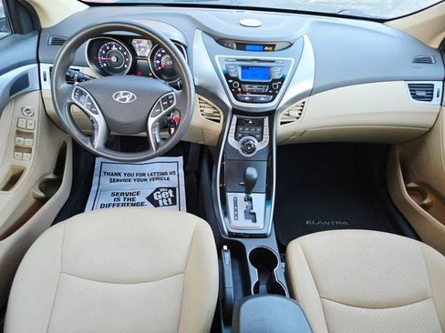 Used 2013 Hyundai Elantra GLS w/ Preferred Pkg image 10