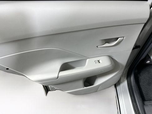 Used 2024 Hyundai Kona SEL image 25