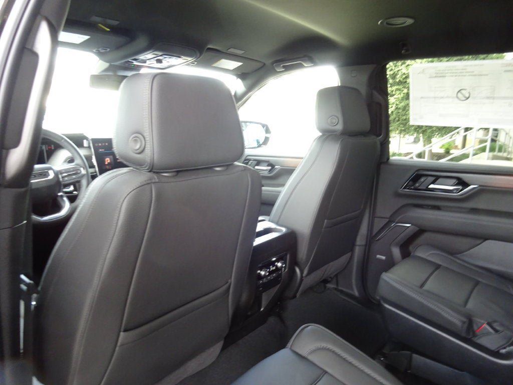 New 2026 GMC Yukon Denali AWD/4WD image 18
