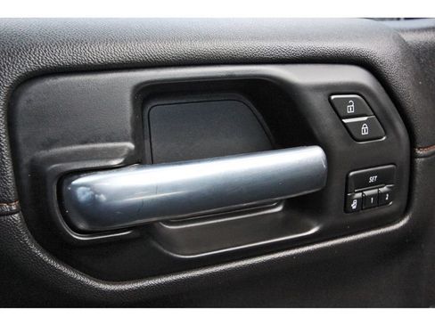 Used 2021 GMC Sierra 1500 AT4 w/ AT4 Premium Package AWD/4WD image 21