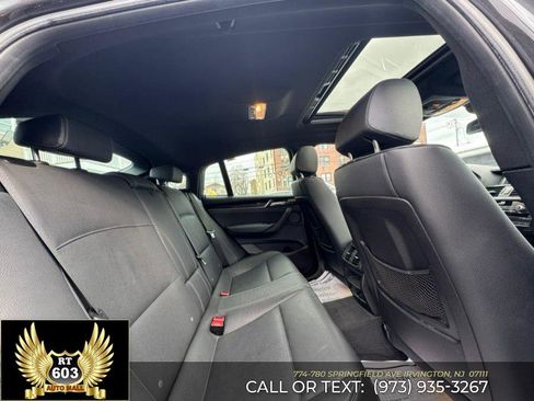 Used 2018 BMW X4 M40i image 10