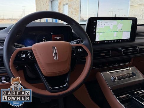 Used 2025 Lincoln Aviator Black Label image 10