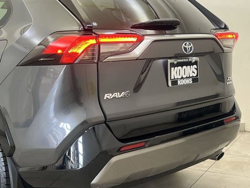 Used 2019 Toyota RAV4 XSE image 27