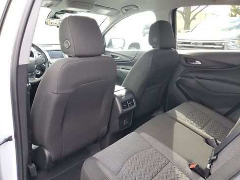 Used 2024 Chevrolet Equinox LT image 27