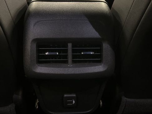 Used 2023 Chevrolet Equinox RS image 28