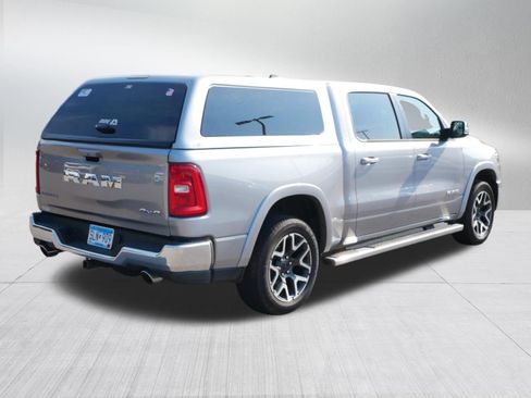 Used 2025 RAM 1500 Laramie AWD/4WD image 7