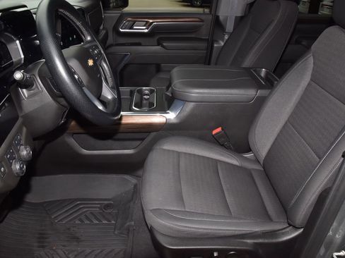 Used 2024 Chevrolet Silverado 2500 LT AWD/4WD image 13