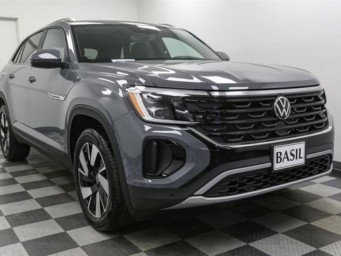 New 2026 Volkswagen Atlas Cross Sport SE AWD/4WD image 2