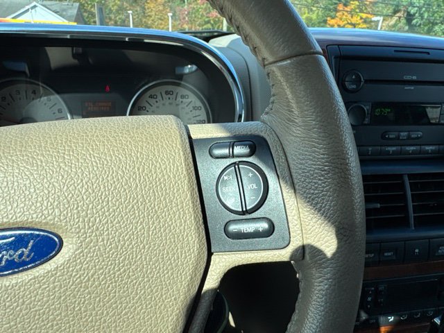 Used 2007 Ford Explorer Eddie Bauer AWD/4WD image 5