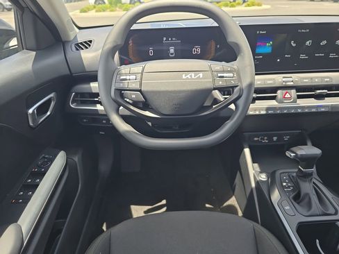 New 2026 Kia K4 FWD image 13