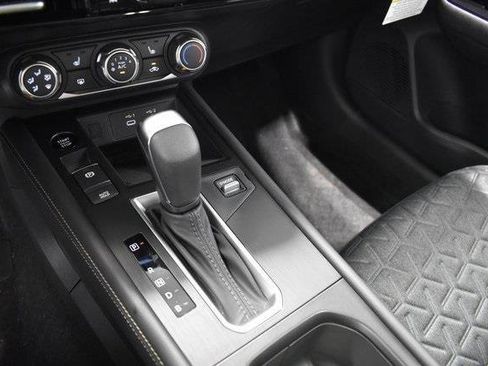 New 2025 Nissan Kicks SV w/ SV Premium Package image 18