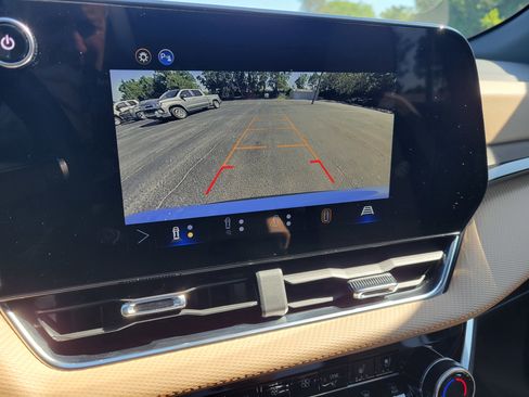 Certified 2026 Chevrolet Equinox ACTIV w/ Convenience Package III image 22